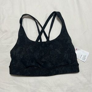 NWT Lululemon Energy Bra Size 4